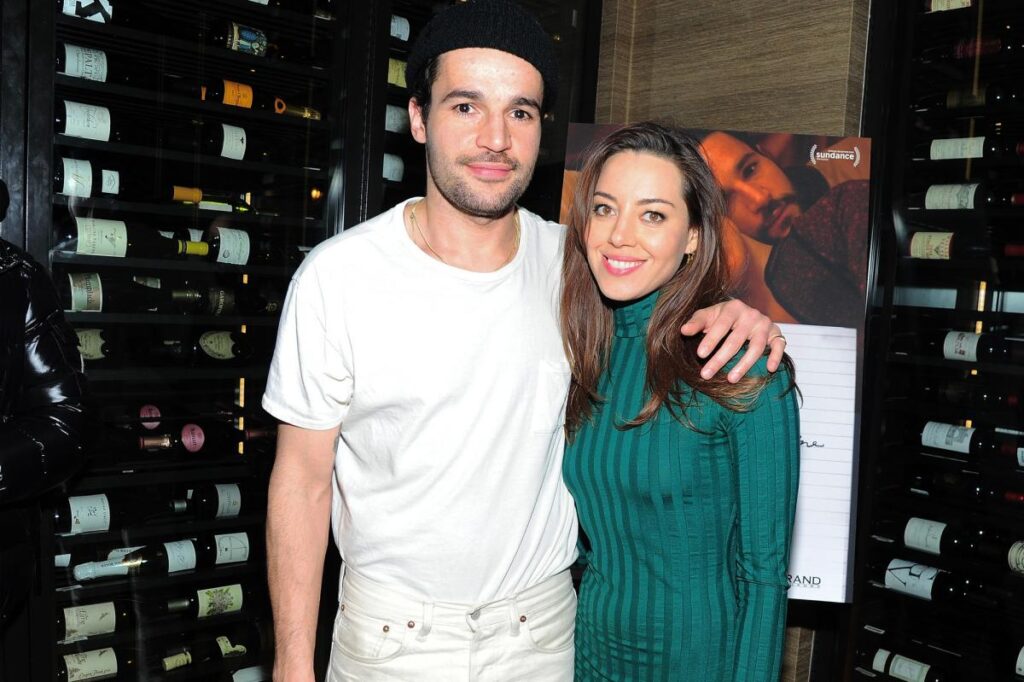 Aubrey Plaza pregnant with her first baby 1 year after husband’s death: report Aubrey Plaza pregnant with her first baby 1 year after husband's death: report