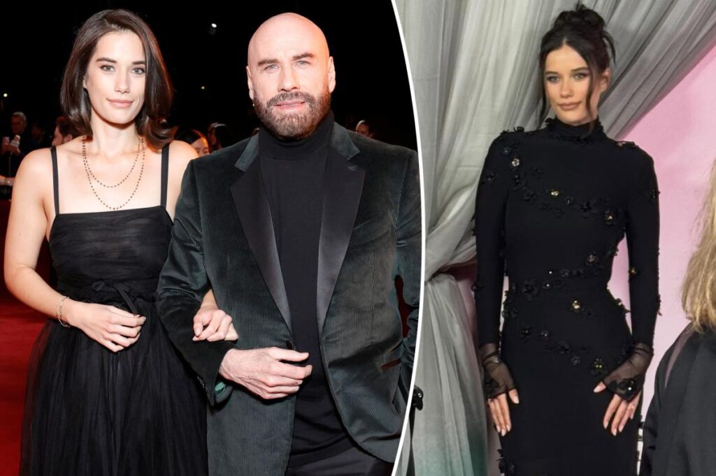 John Travolta shocks fans with photo of look-alike daughter Ella Bleu, 26 John Travolta shocks fans with photo of look-alike daughter Ella Bleu, 26