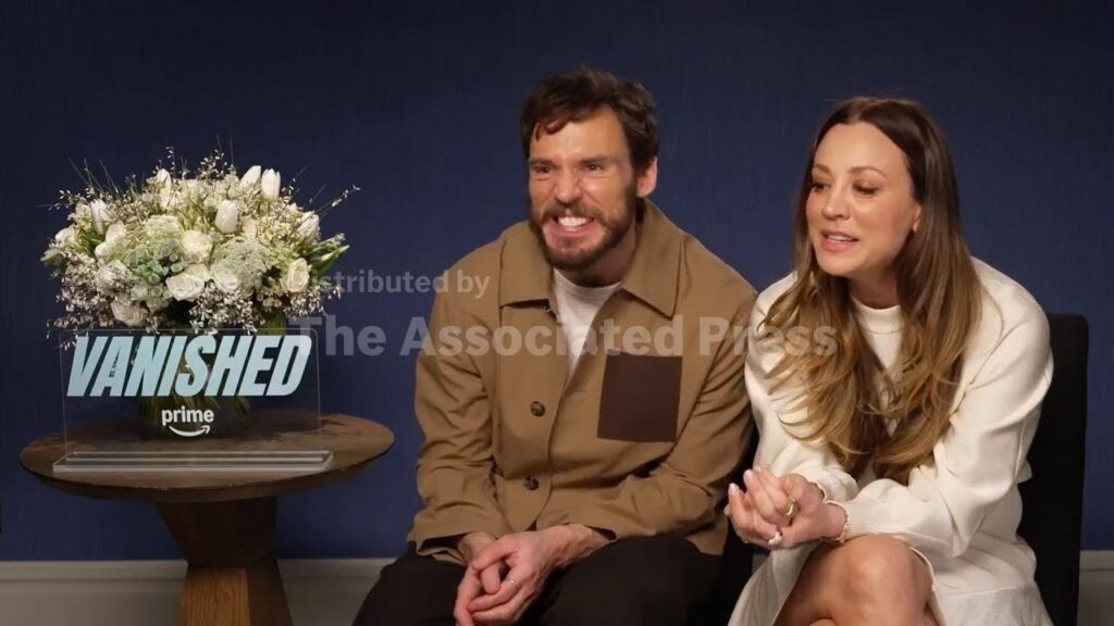 Cuoco & Claflin aren’t loving love scenes Cuoco & Claflin aren't loving love scenes