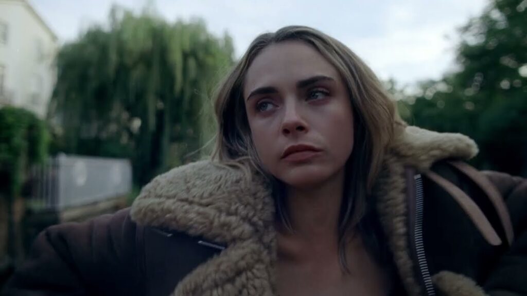 Cara Delevingne  -  Burberry     'The Aviator'