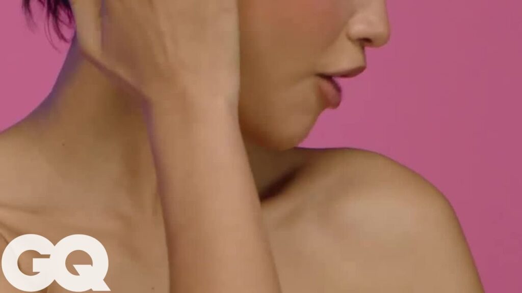 Zendaya Doesn’t Know The Flipped Selfie Struggle Zendaya Doesn't Know The Flipped Selfie Struggle