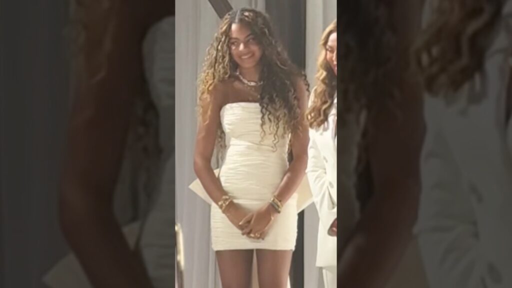 Blue Ivy is all smiles at the Cecred event alongside Beyonce and Tina Knowles #blueivy #beyonce