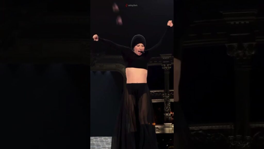 Lady Gaga - How Bad Do U Want Me live from Mayhem Ball in Saint Paul N1