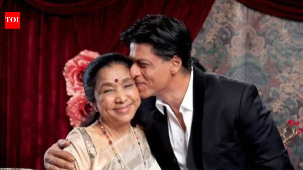 Shah Rukh Khan kisses Asha Bhosle in a heartwarming PIC as he pays emotional tribute to the legendary singer: 'I will miss her' | Hindi Movie News