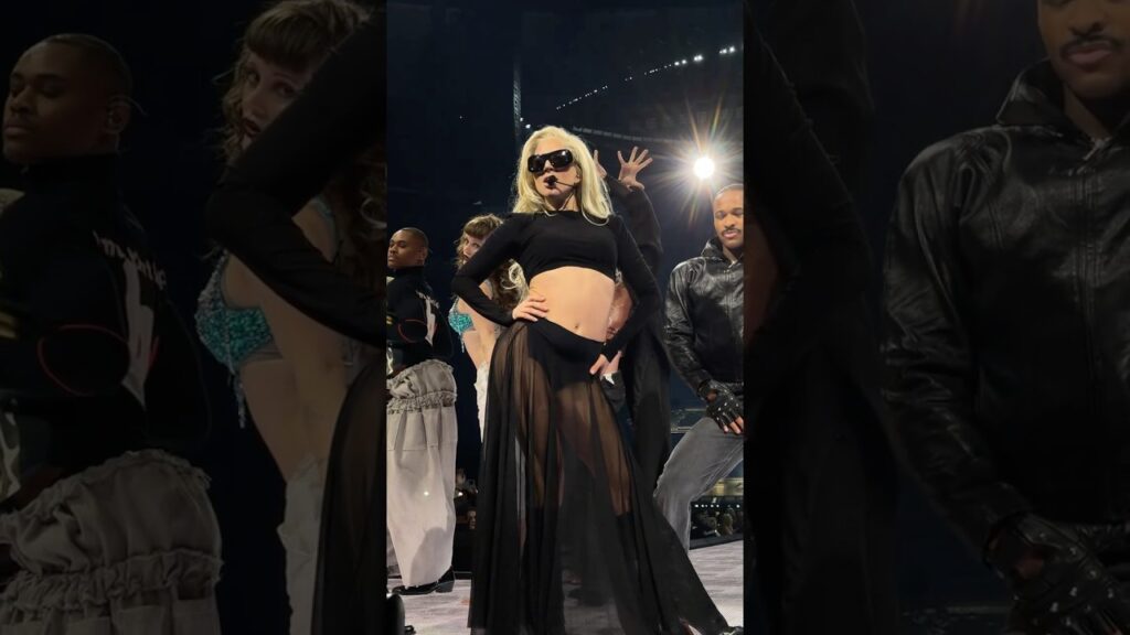 Lady Gaga - Runway (Live at the Mayhem Ball) #thedevilwearsprada #movie #viral
