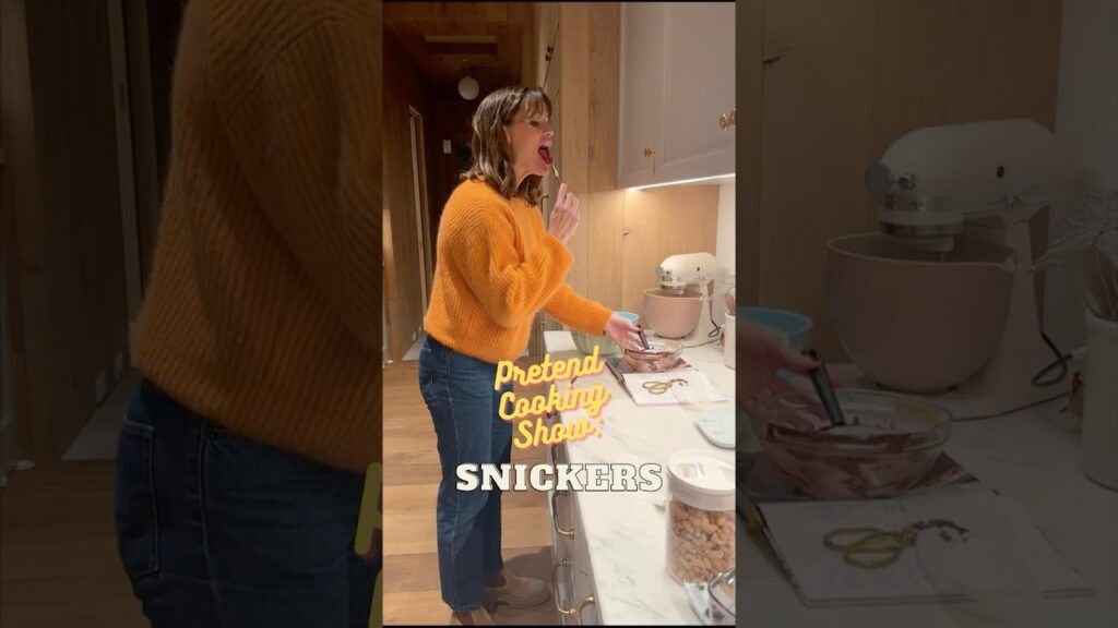 Pretend Cooking Show: Snickers