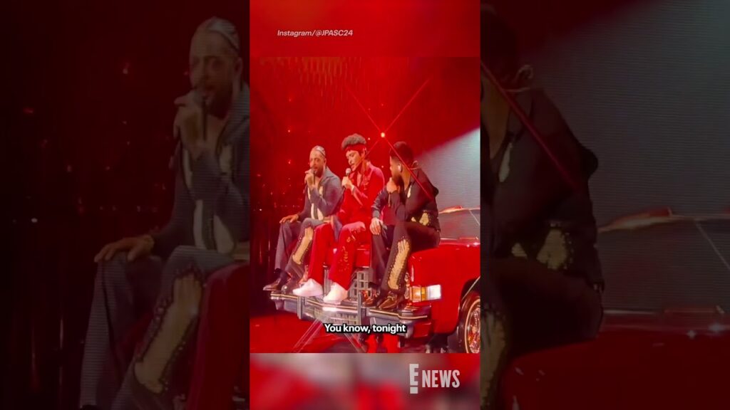 Bruno Mars had the crowd laughing on the opening night of "The Romantic Tour" in Las Vegas. 😂