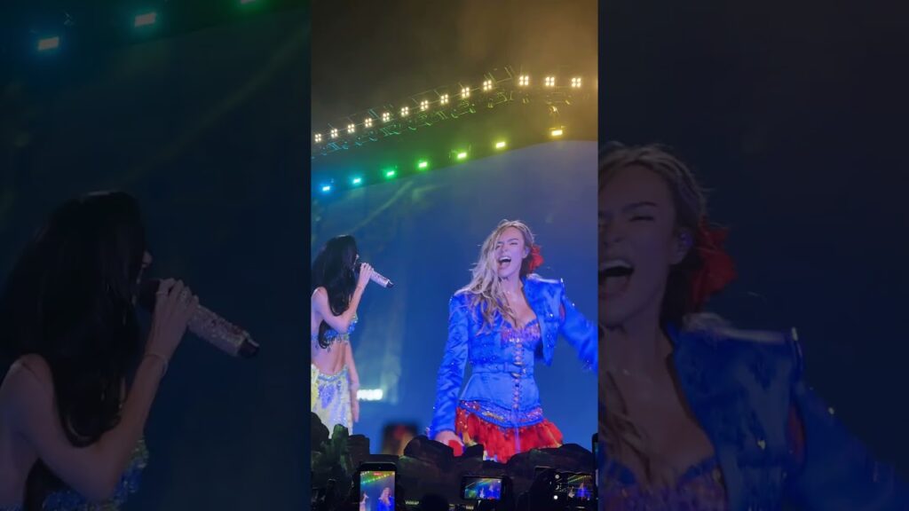 Karol G brings out Becky G during Coachella performance #shorts