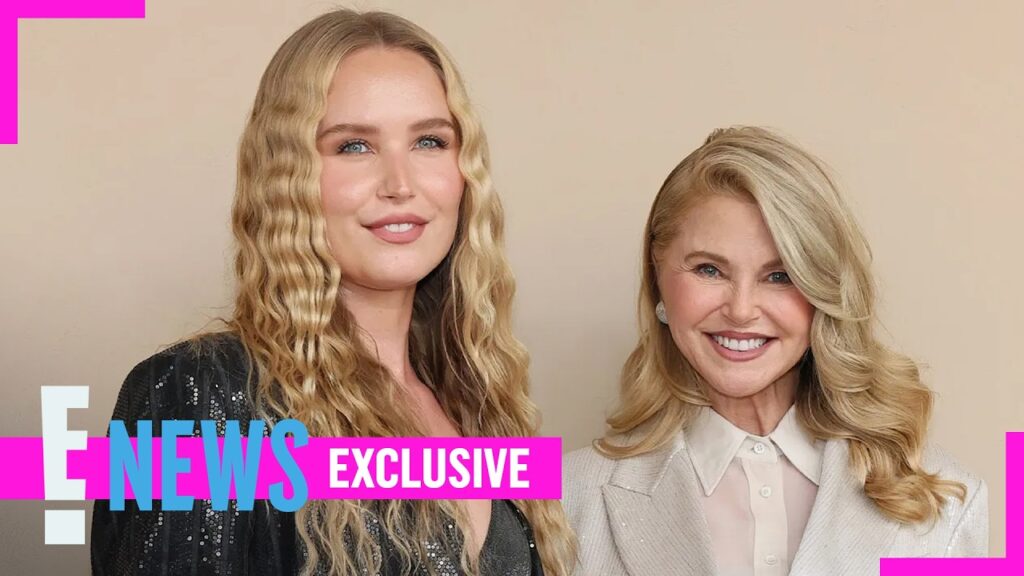 How Sailor Brinkley Cook Helps Mom Christie Brinkley Navigate TikTok | E! News