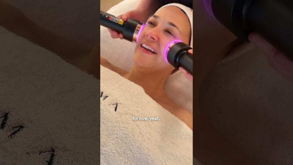 The wonderful @rashidajones experiences the LYMA LIFT Facial at our London HQ.