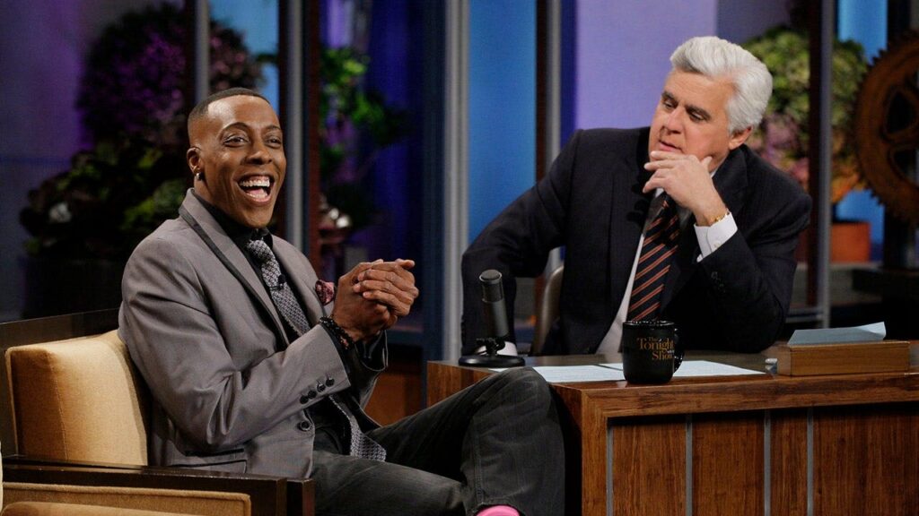 Arsenio Hall says he and Jay Leno rescued couple from burning house