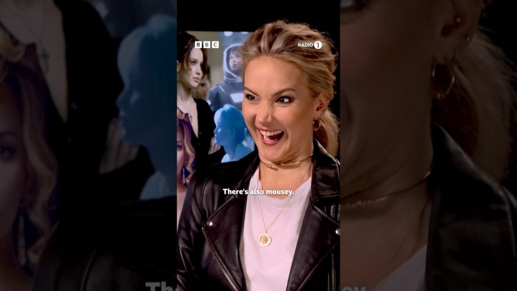 Jennifer Lawrence's Go To Face To Ruin a Picture 😂🐭 #Radio1 #JenniferLawrence #Movie #AliPlumb