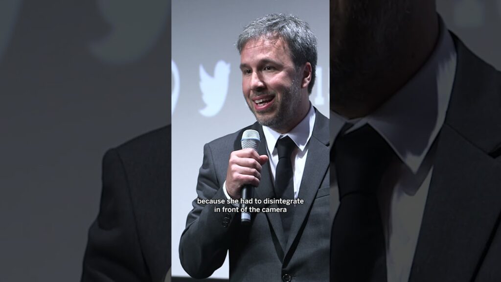 "What do you mean?" Emily Blunt's hilarious response to a backhanded audience question 😂