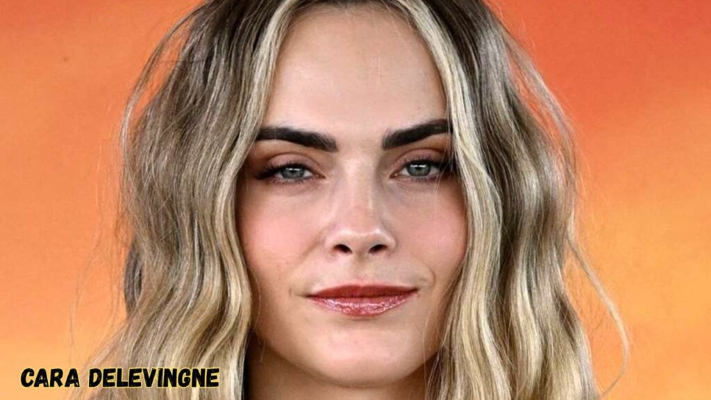 Cara Delevingne💃: Tights | Beachwear | Bold styling | Leg wear | Airy outfits | Chic Outfits.🔥✨