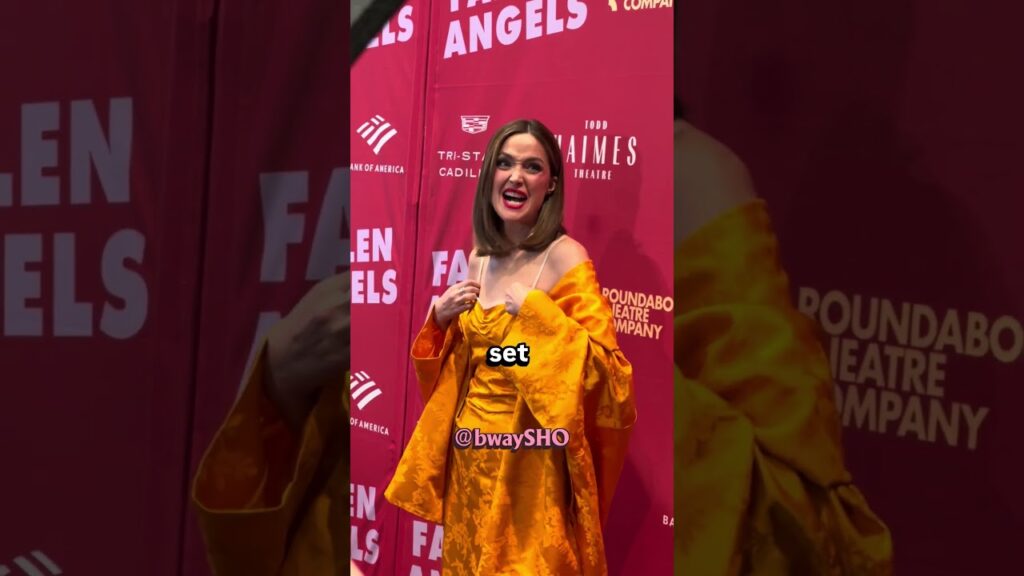 Kelli O’Hara & Rose Byrne open Fallen Angels on Broadway