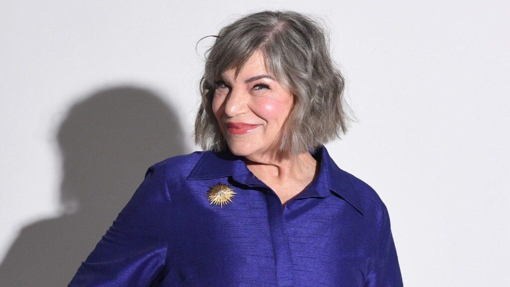 'Facts of Life' star Mindy Cohn reveals secret cancer battle and recovery