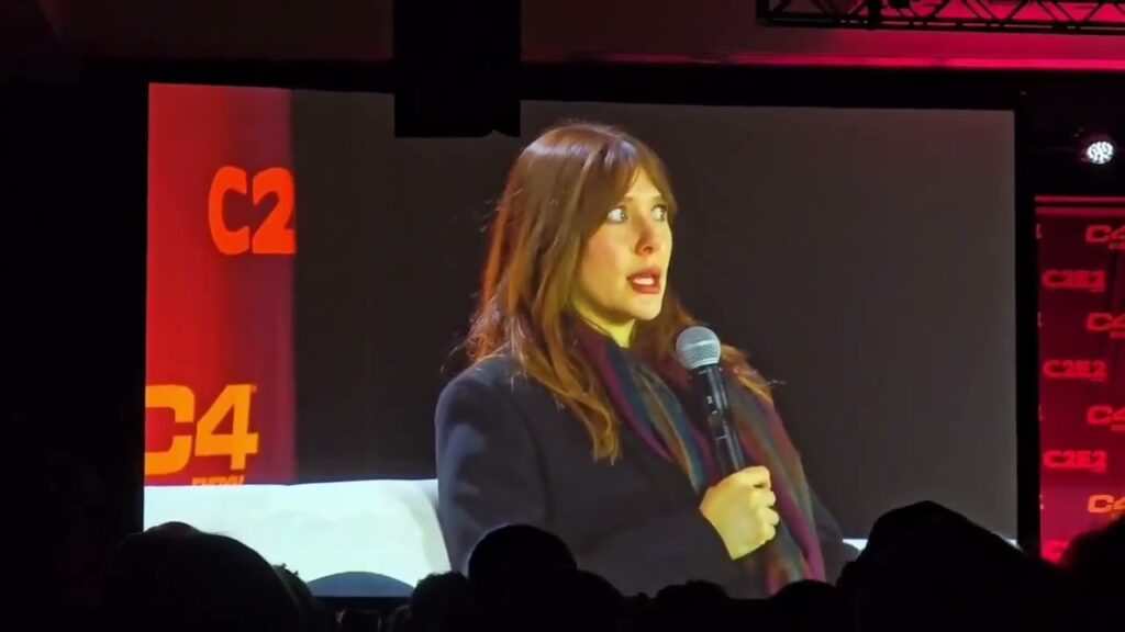 Elizabeth Olsen talking about working with Sam Raimi for DOCTOR STRANGE IN THE MULTIVERSE OF MADNESS