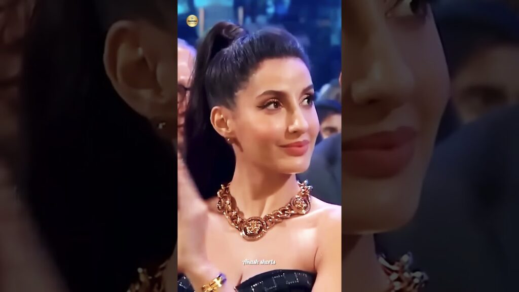 Shah Rukh Khan😎 and Priyanka Chopra😍 award show dance performance 🥰#shortsfeed#ytshorts#viralshorts
