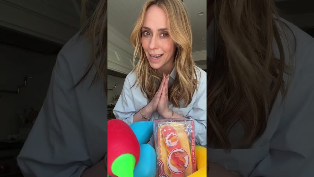 Instagram Stories by Jennifer Love Hewitt #1293