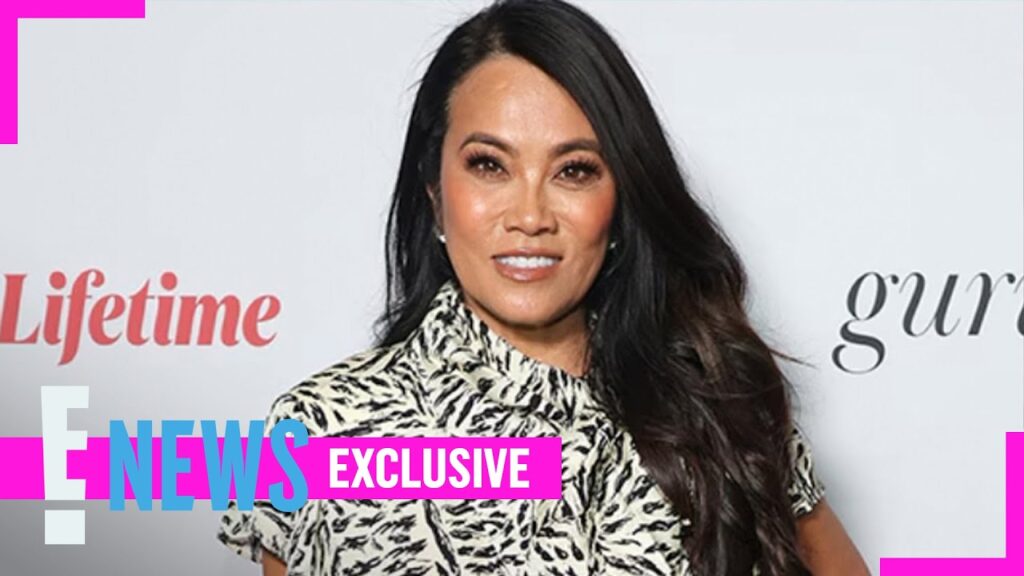 Dr. Pimple Popper Sandra Lee "Retraining" Brain After Traumatic Stroke | E! News