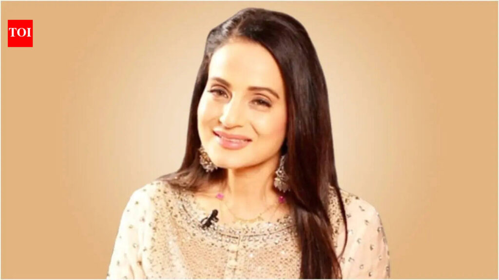 Ameesha Patel: ‘Ye to Tara Singh ki amanat hai’: Ameesha Patel recalls how a crowd stopped Bobby Deol from hugging her during ‘Humraaz’ shoot | Hindi Movie News