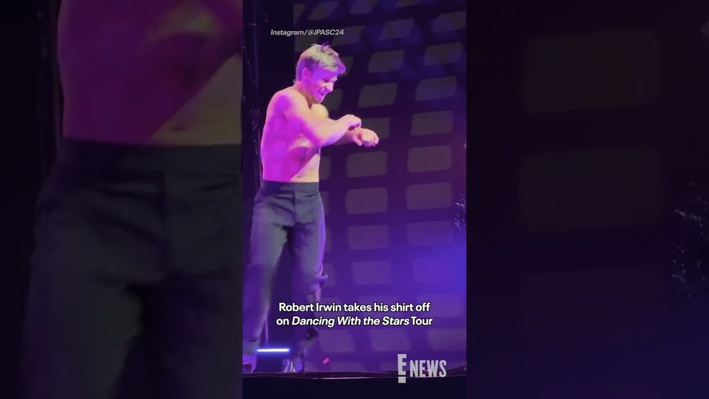 Robert Irwin dances at the "Dancing With the Stars Tour" in Las Vegas. (🎥: IG/@JPASC24)