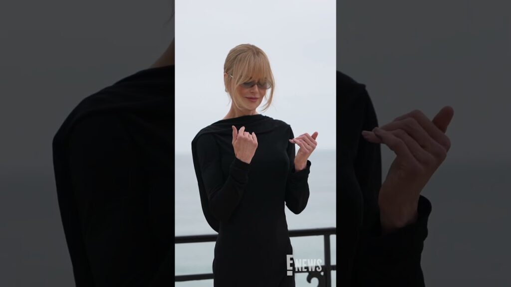 Oui oui! 😍 Nicole Kidman stuns at the Chanel Cruise in France. 🇫🇷