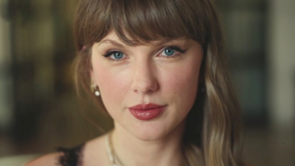 How Taylor Swift REALLY Feels About 'Extreme' Fans Decoding Her Lyrics