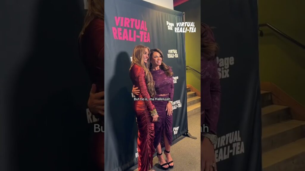 Dolores Catania & Liz McGraw twinning at VRT Live. 💗 | Virtual Reali-Tea #shorts