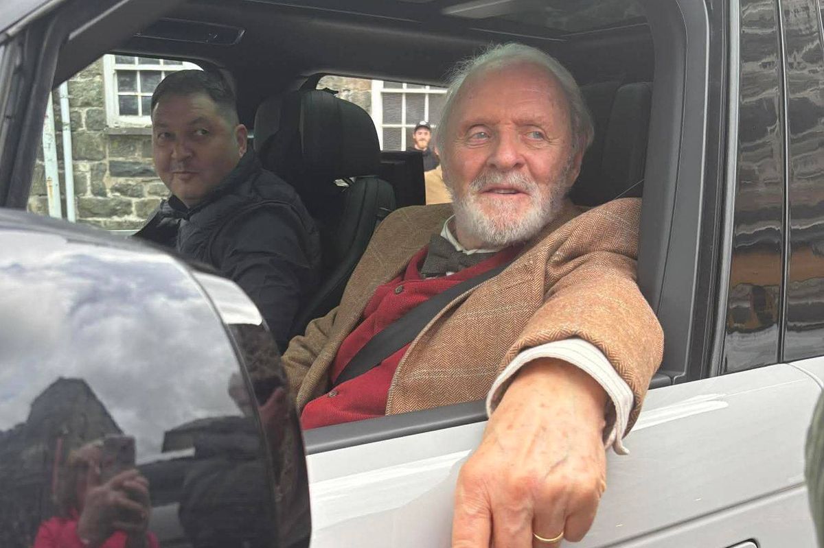 Anthony Hopkins sat in a car 