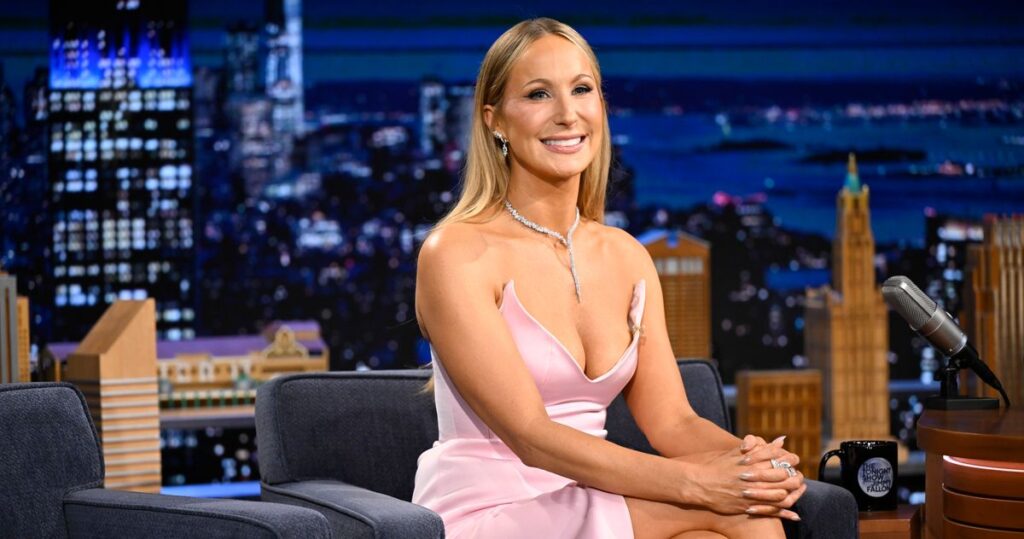 Leonardo DiCaprio Sent Nikki Glaser Pasta