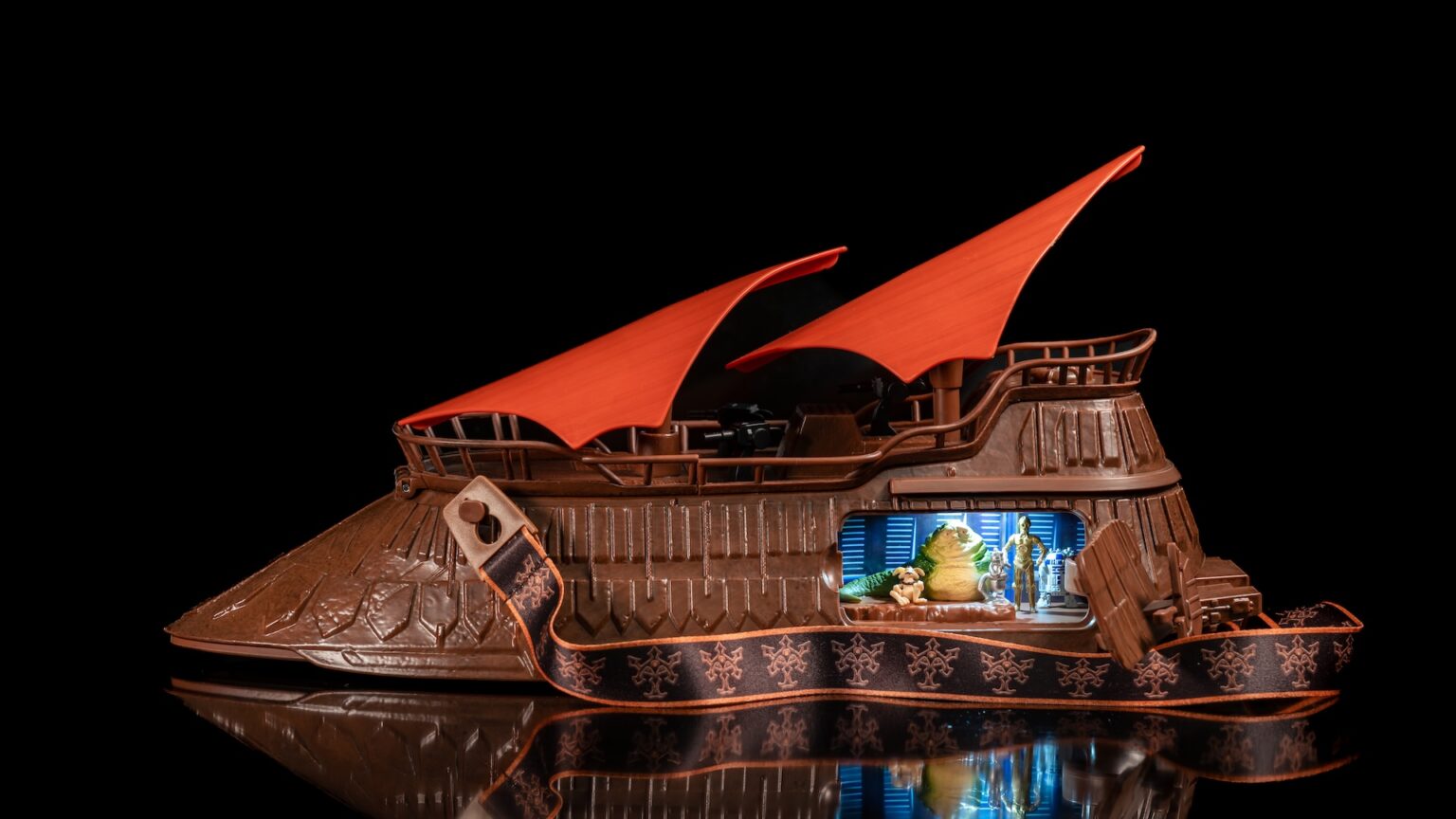Sail Barge Bucket, Bantha Sipper & Lightsaber Swizzle Sticks Headline Disneyland’s May the 4th Drop