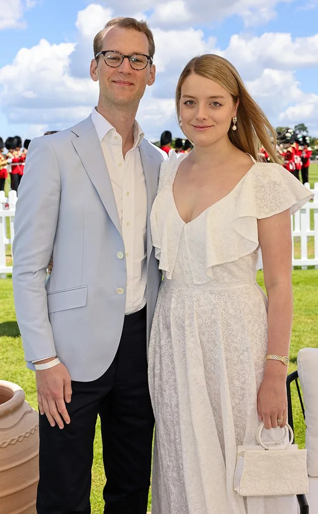 <p>Flora Vesterberg, Queen Elizabeth's Cousin, Announces Pregnancy</p>