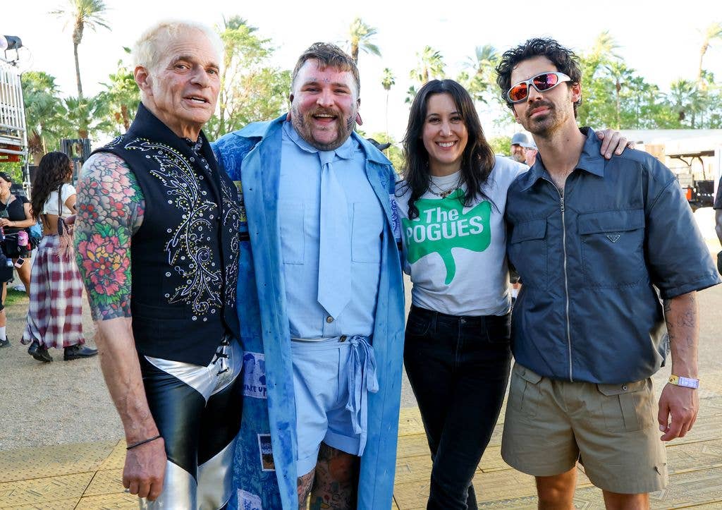 Teddy Swims and special guests