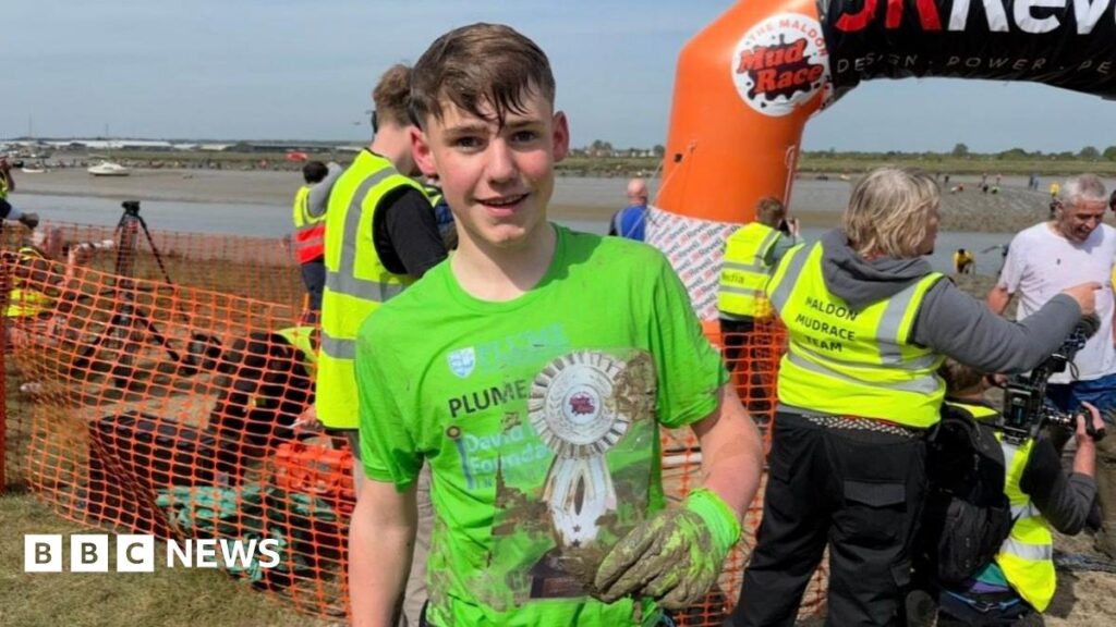 Maldon Mud Race 2026 creates fundraising fun on River Blackwater - follow live