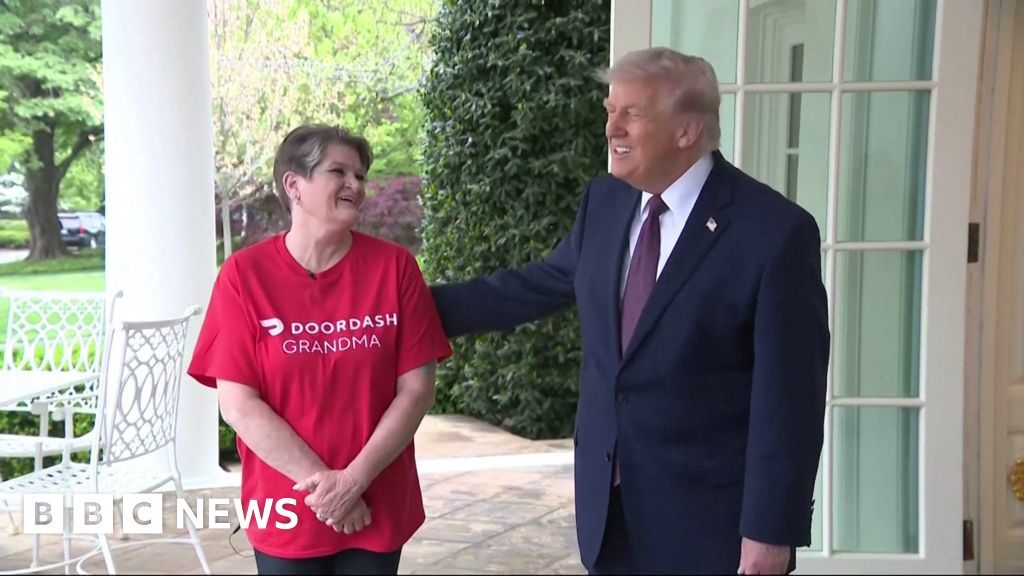 Is the woman who delivered McDonald's to Trump a paid actor? – BBC Sharon Simmons and President Trump