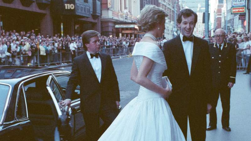 Princess Diana’s former royal bodyguard Ken Wharfe (left) told GB News in 2022 that as a boy, Prince Harry “was an incredible character.” By: Grieve/Large/Mirrorpix/Newscom/The Mega Agency