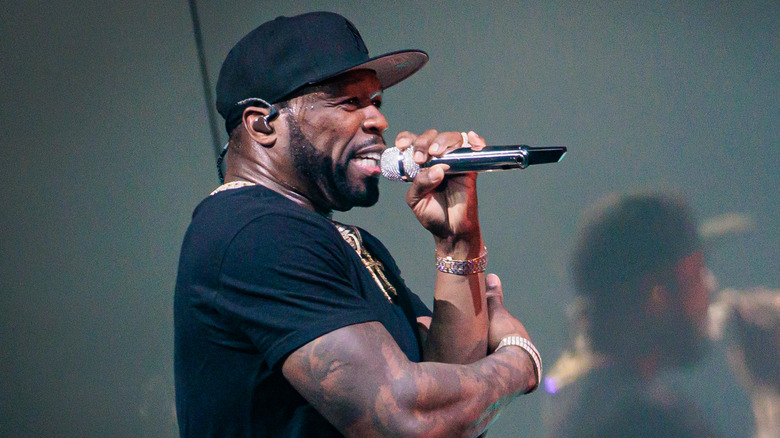 50 Cent performing at the Mediolanum Forum of Assago