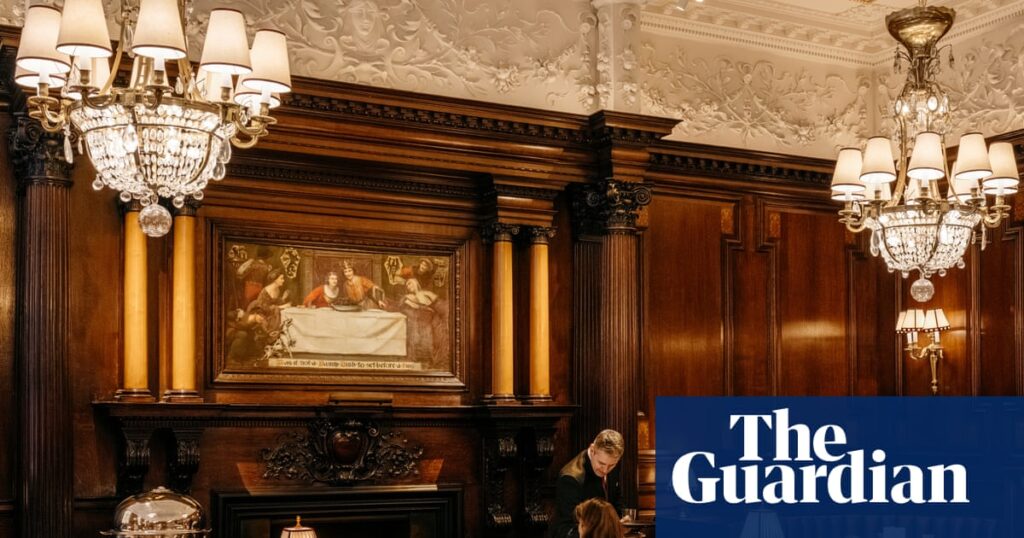 Simpson’s-in-the-Strand, London WC2: ‘A rollicking list of cosy British joys’ – restaurant review | Food Simpson’s-in-the-Strand, London WC2: ‘A rollicking list of cosy British joys’ – restaurant review | Food