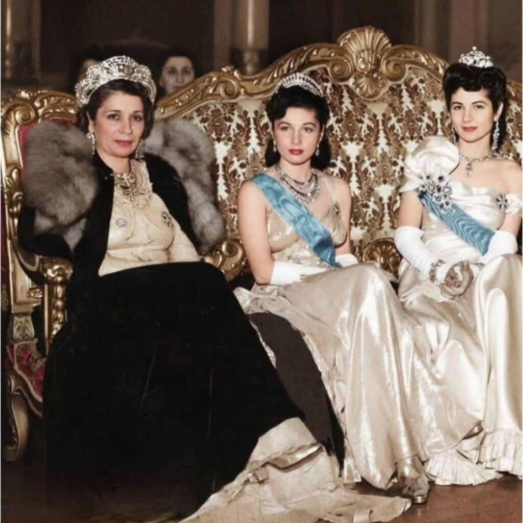 Regal Style Diaries 👑: Jewels of the Egyptian Royal Women