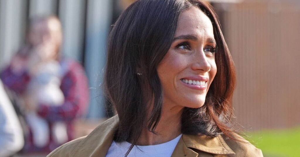 Meghan Markle and Prince Harry 'dress down' for Aboriginal walk | Royal | News