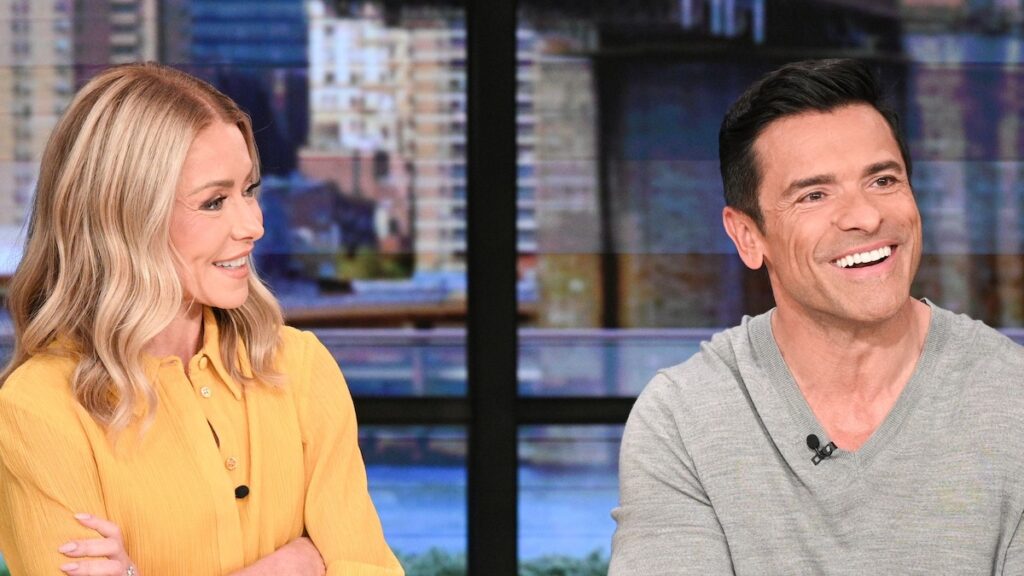 Kelly Ripa jokes about her “chastity belt” bedtime habit—Mark Consuelos has the best reaction