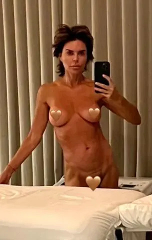 Lisa Rinna posing in a nude mirror selfie in July 2023.Credit: Lisa Rinna/Instagram