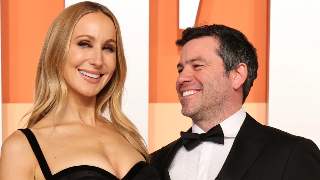 Nikki Glaser calls boyfriend Chris Convy being with other women 'fun'