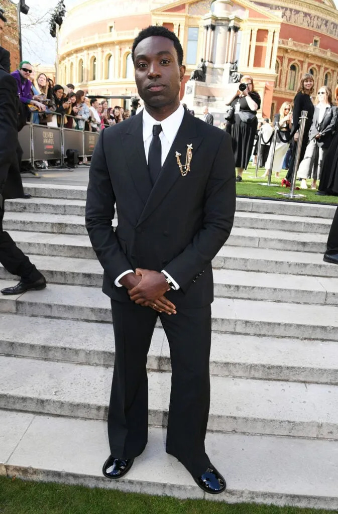 Paapa Essiedu Olivier Awards 2026
Olivier Awards 2026 red carpet Paapa Essiedu
Louis Vuitton Olivier Awards 2026
Paapa Essiedu Louis Vuitton suit