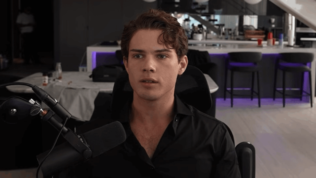 Clavicular livestreaming.