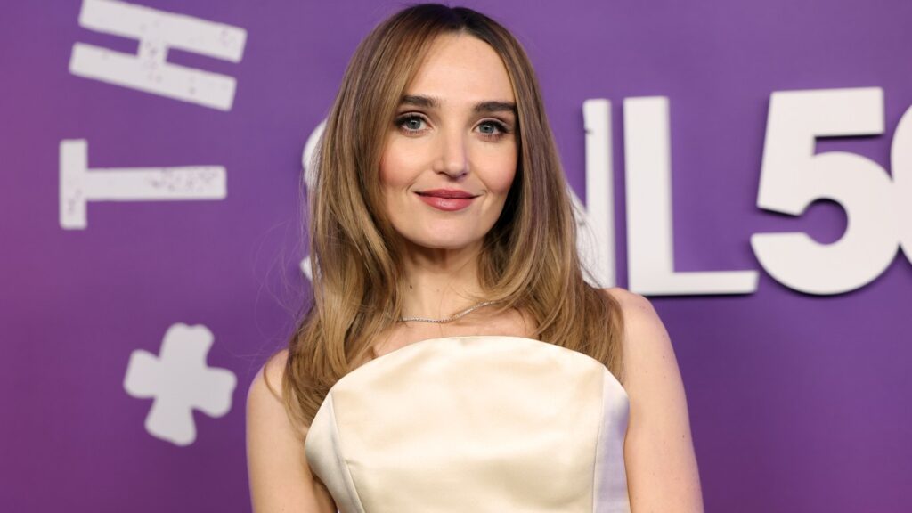 Vanity Fair Edits Chloe Fineman Clip About Pantsing 6-Year-Old Boy