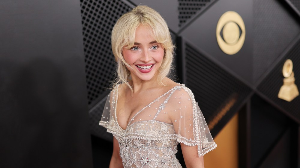 Sabrina Carpenter Apologizes for Mistaking Arabic Call With Yodeling Sabrina Carpenter Apologizes for Mistaking Arabic Call With Yodeling