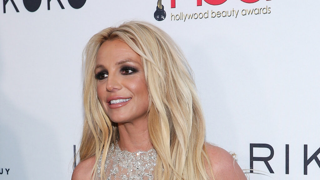 Britney Spears Voluntarily Enters Rehab After DUI Arrest Britney Spears