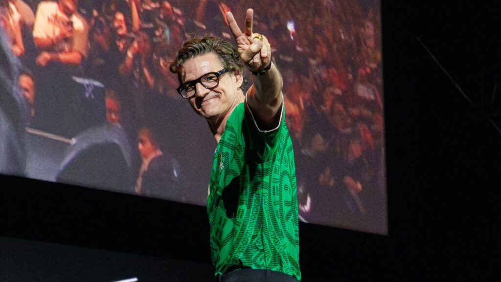 Pedro Pascal attends the 'Star Wars: Mandalorian and Grogu' panel at CCXP Mexico